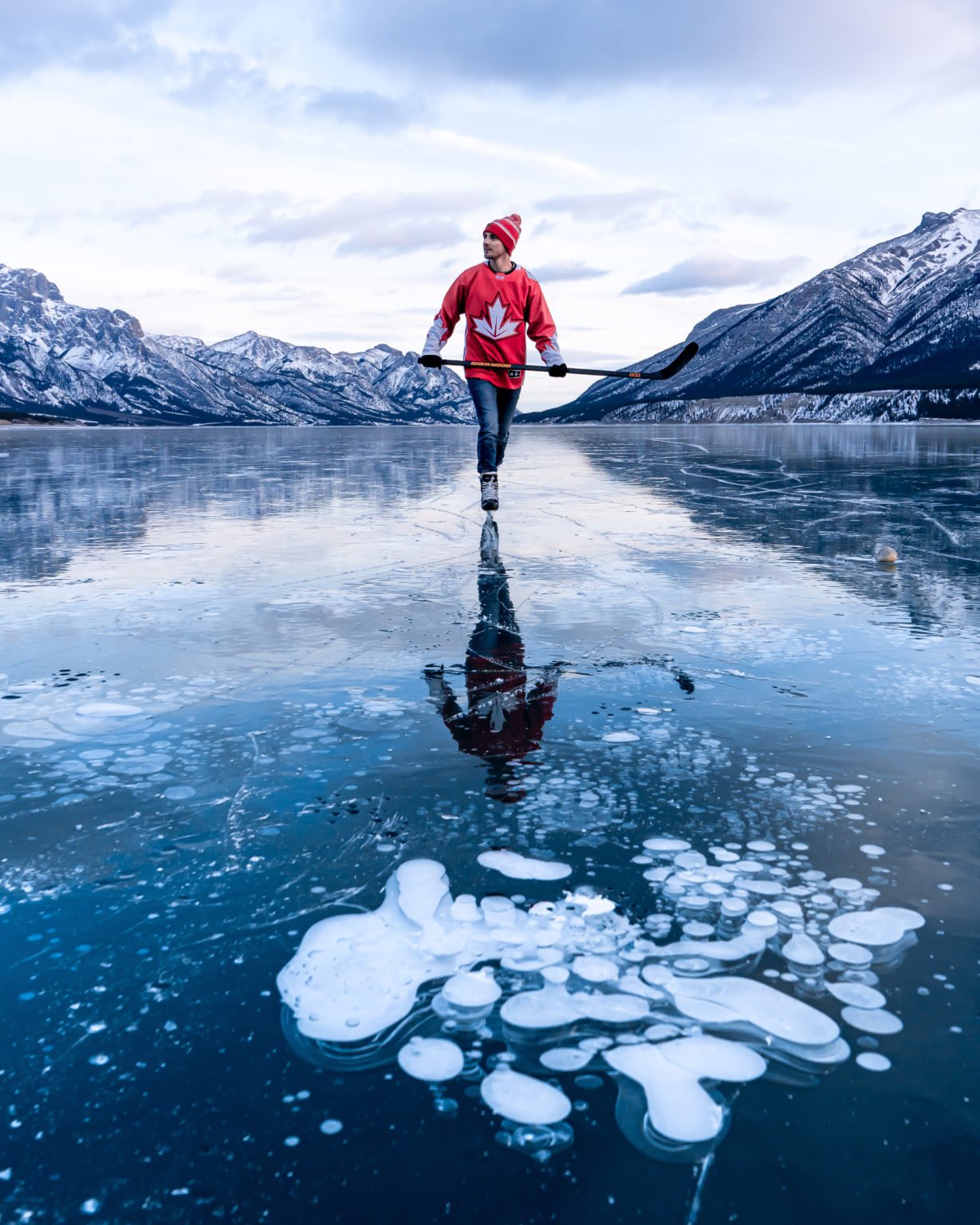 Abraham Lake, Alberta: Where To Find Ice Bubbles