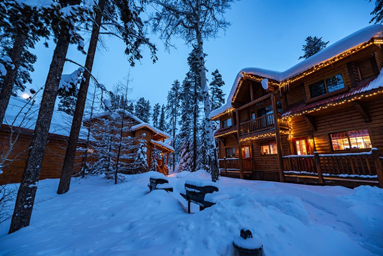 Baker Creek Mountain Resort - Banff & Lake Louise Cabin Getaway