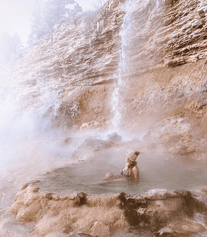 Hot Springs - Jenn Explore, Travel Influencer and Photographer