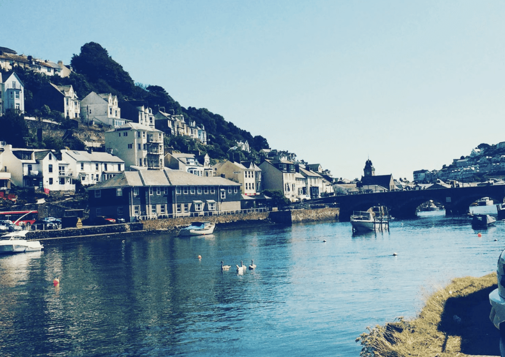 places to eat in looe cornwall
