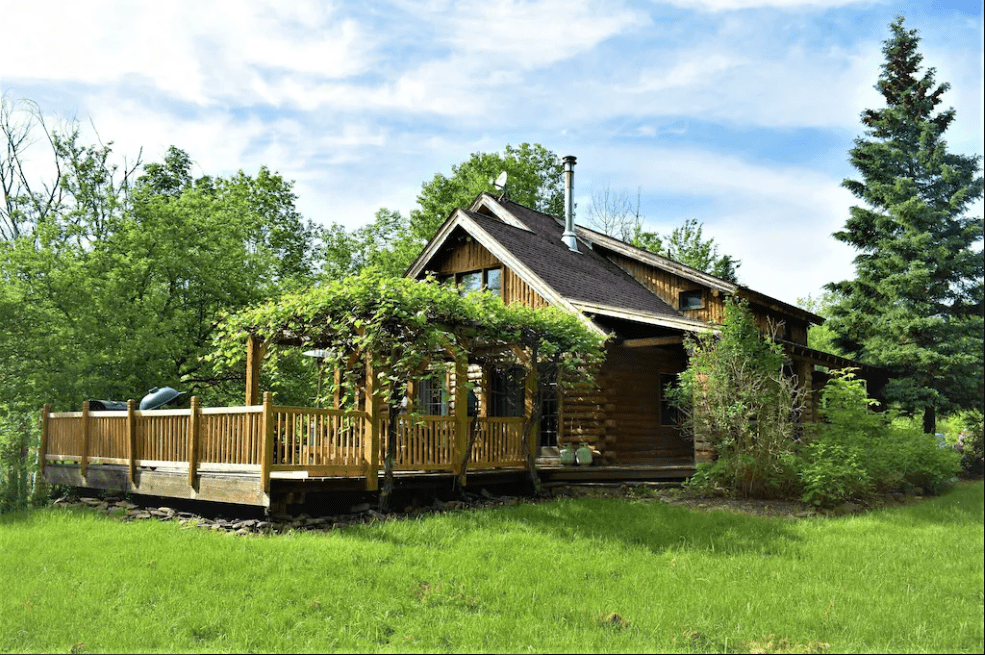 log cabin getaways in Upstate NY
