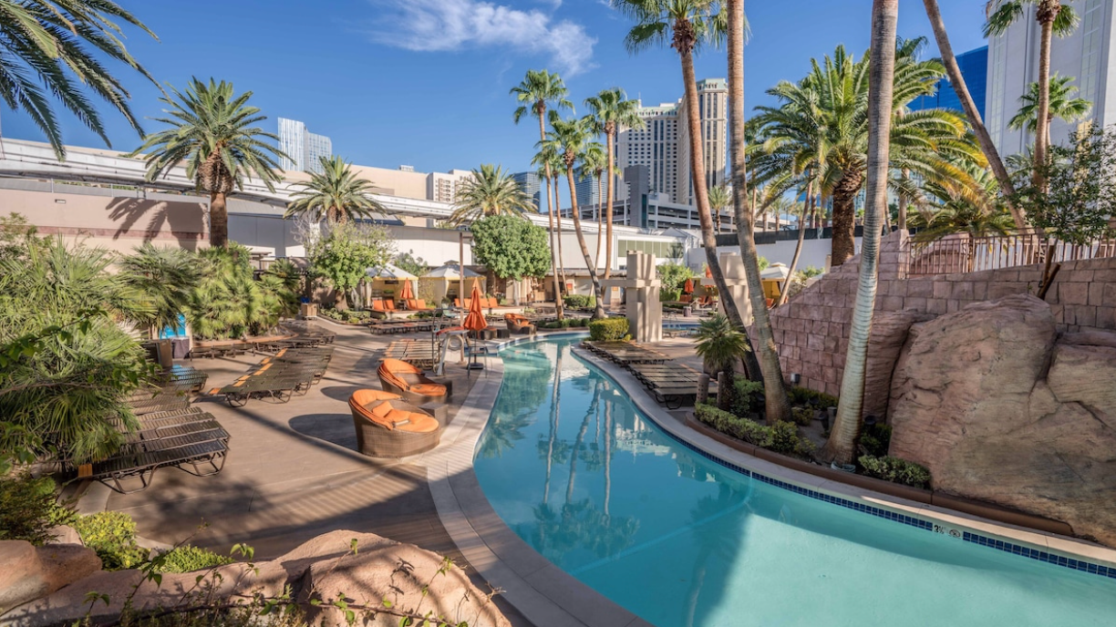 MGM Grand - las vegas hotels with heated pools in winter